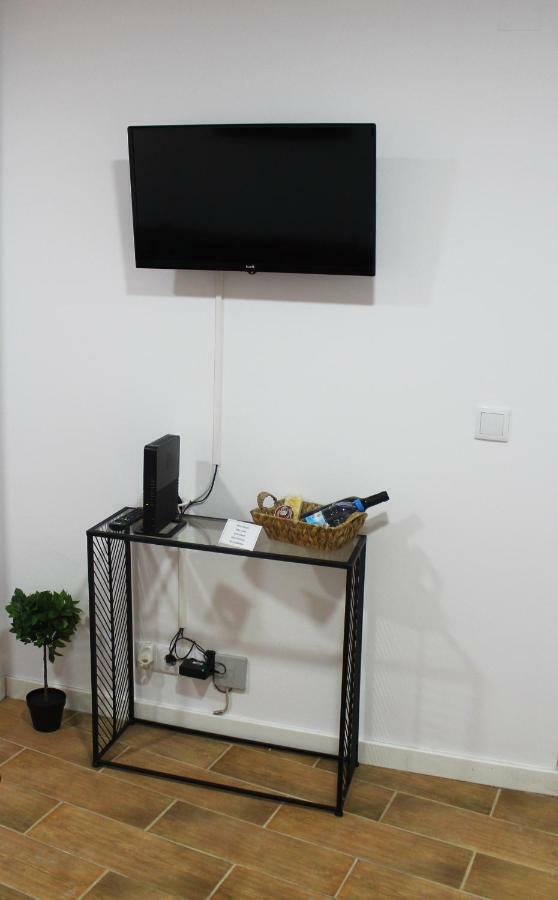 * 5 Star Apartment In Historic District * Walk 2 Alfama! Lisboa Extérieur photo